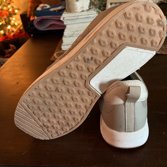 Reserved Footwear Athletic Shoes - Picture 3 of 3